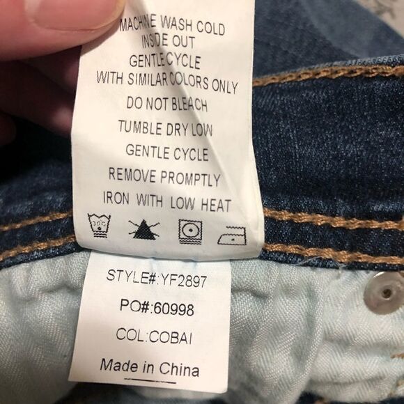 Level 99 distressed high rise skinny jeans size 28 - Picture 4 of 9